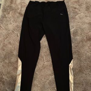 Black leggings with gold details